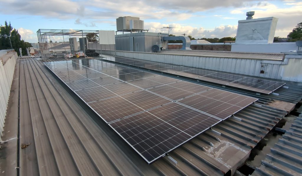 13.20kWp, 30 x 440W, Earlwood, 05