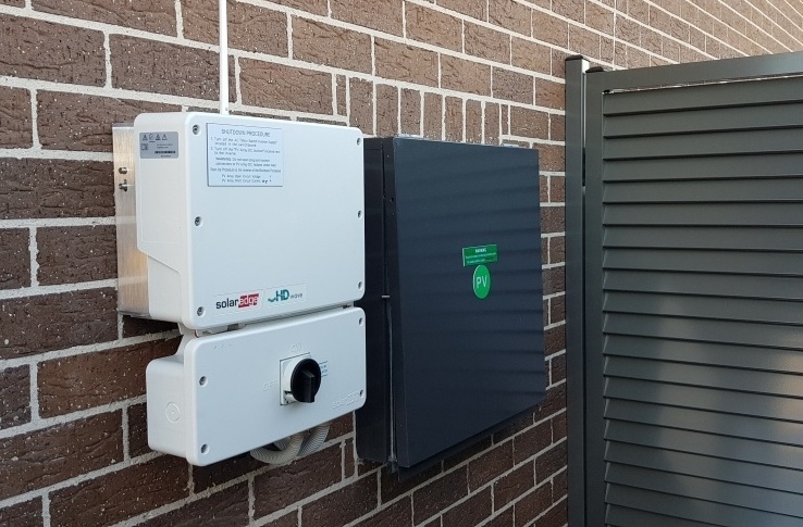 6.66kWp, 18 x 370W, Leppington, 04