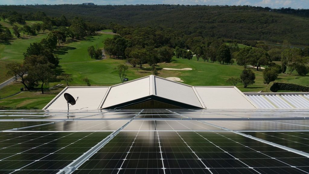 90kWp, 306 x 290W, Seaforth, 02