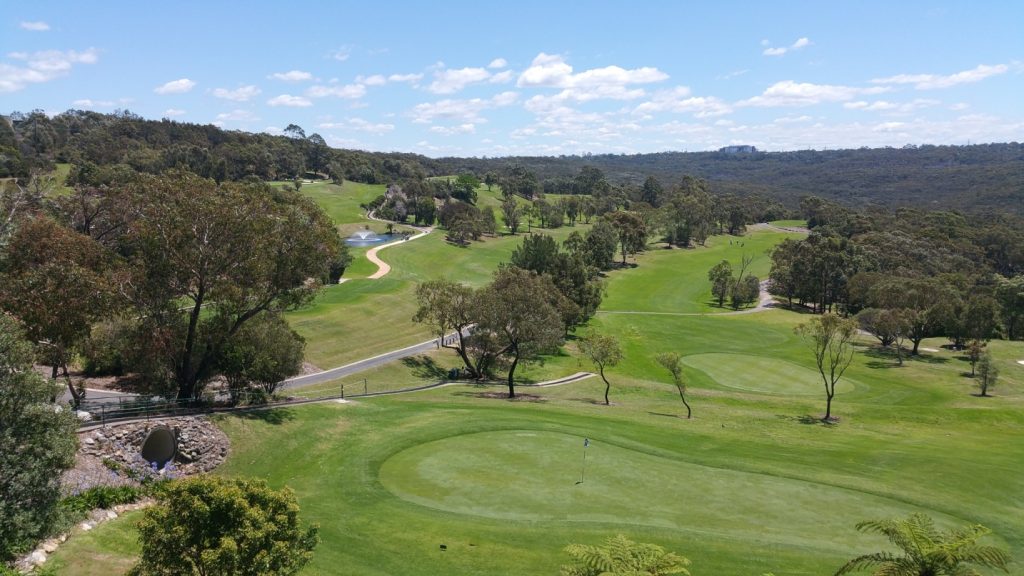 90kWp, 306 x 290W, Seaforth, 03